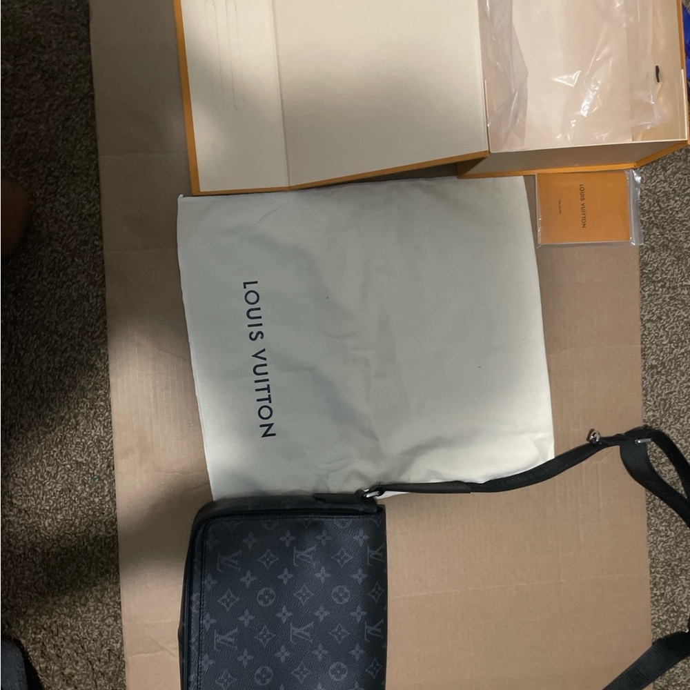 Louis Vuitton Monogram Black Messenger Bag